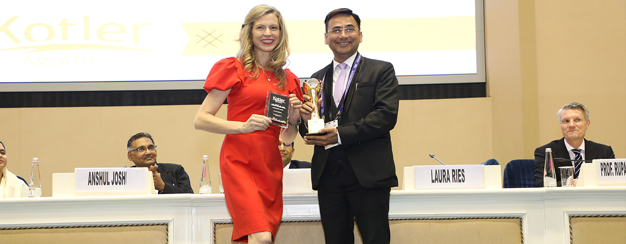 Award ceremony with Dr. Lalit Arora and achievers